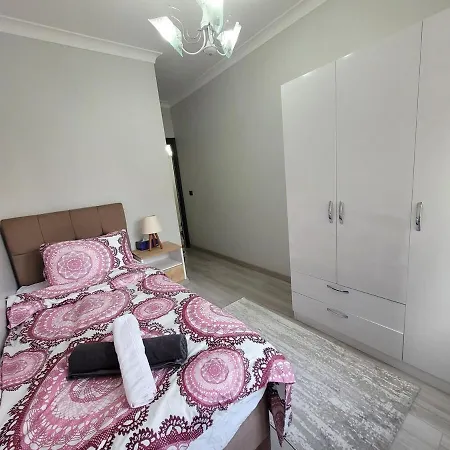 アパート Heartwarming 3-br W Wi-fi5acsplayground イスタンブール